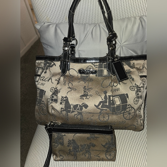 Coach 2pc. Set EUC - Picture 2 of 16